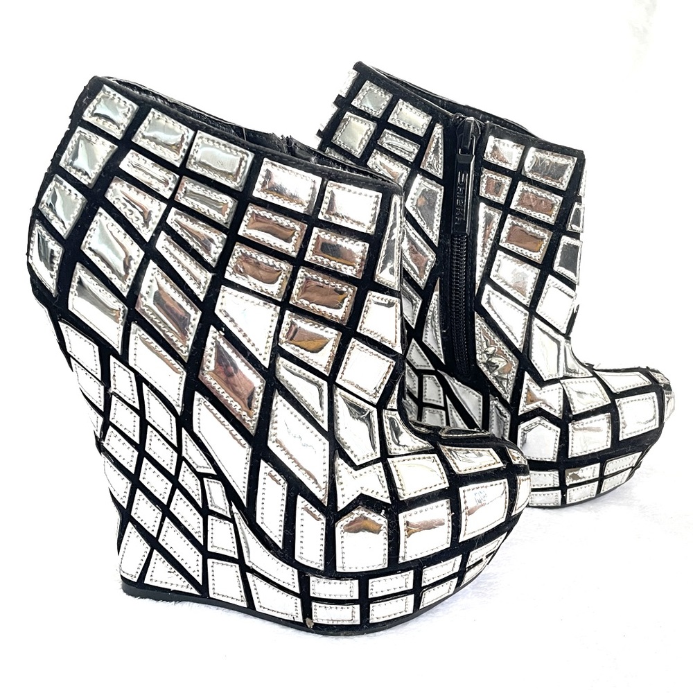 Platform Mirror Look Booties / Wedges Silver And Black Size 5